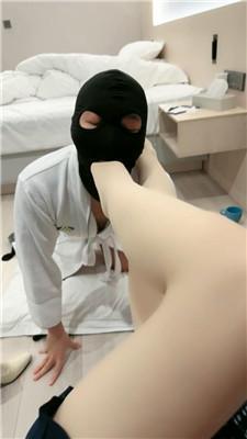 【一禾】强制圣水-长靴踩踏-肉丝脚狂舔  JS250323-16