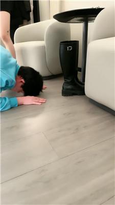 【梦涵】重度鞭打-长靴白袜踢踹 bf50056