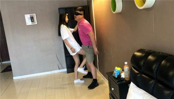 拒绝美女追求的下场