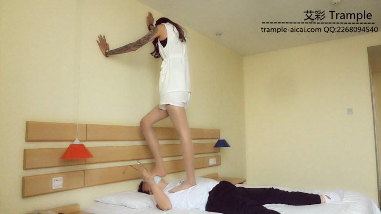 车模185S长丝袜教育男朋友