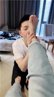 【黑兔】品尝原味黑棉袜臭脚丫 JS250516-17