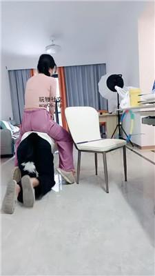 【南月女神】起床对狗撒气 bf50458