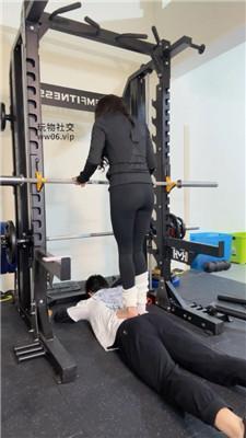 【奶豆包】来自健身女教练的羞辱 bf50032