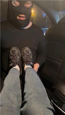 【素人挖掘机】路边开发车内调-运动鞋白袜 JS250114-21