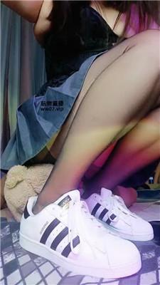 【美柠】贝壳头黑丝胯下羞辱 JS250416-23