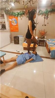 【美瑶】做美容院技师的奴才 JS250327-41