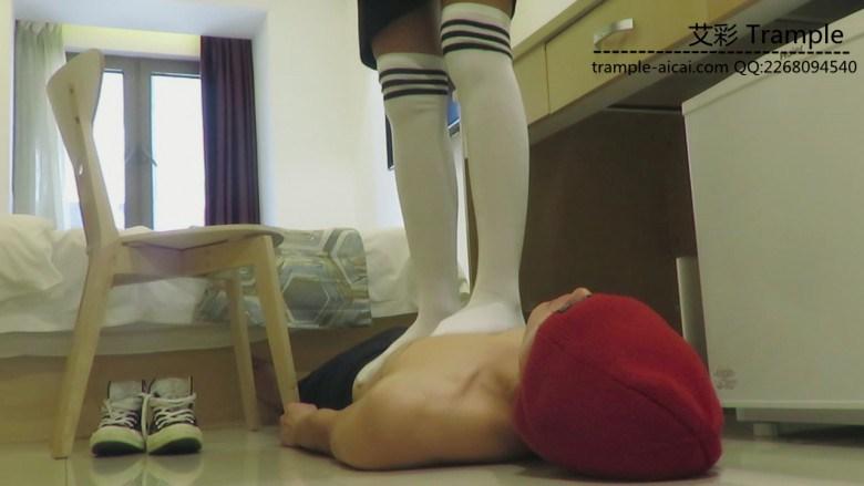 【超美媛主】过膝棉袜剧情！老师在我的脚下！