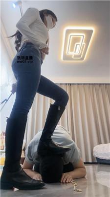 【漫漫大人】长靴白袜气味辱 bf51583