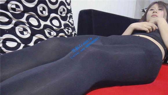 【品丝论足】舔瑜伽教练白棉袜