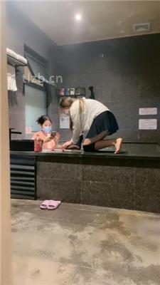 【小雅老师】温泉别墅强迫小三做母畜