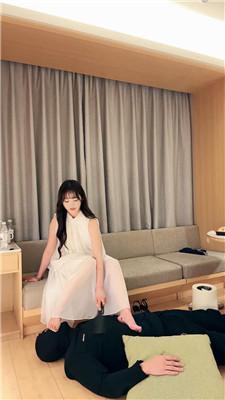 【rose】高贵长裙女主的脚下奴 JS250106-30