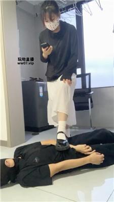 【女生也能很暴力】素人学生主-皮鞋白袜虐 JS250416-10