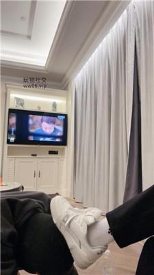 【siu姐姐】运动鞋脏臭棉袜碾压踩 bf50642