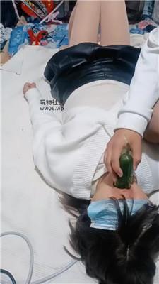 【伪娘和人妻】闻舔酸臭黑丝脚/赏赐圣水 JS250119-15