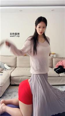 【埋汰】玉足踩虐健身教练 JS250301-6