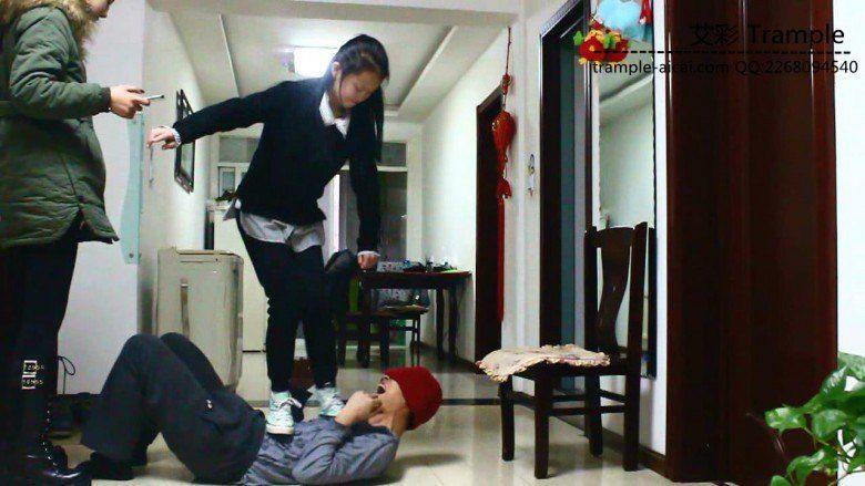 侑主！媛媛！出演收服嚣张的班主任（终）骑乘踩脸！