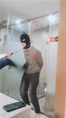 【伯爵】吊绑/骑马爬行/裸足恋足舔/鞭打