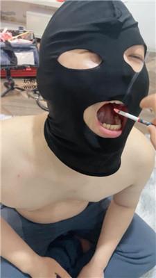 【困困】抖M男友磕头求我虐它 JS250222-37