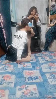 【伪娘和人妻】蓬头垢面的狗喜欢舔肉丝 JS250211-3