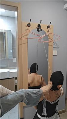 【陶拉大人】拴住变装奴羞辱 JS250412-4