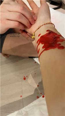 【白兔】竹子虐打强制滴蜡 JS250119-4