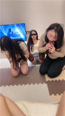 【橙宝】三母畜-骑马/黑丝脚踩踏/奴下奴/转胯