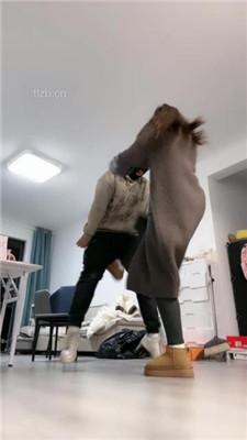 【樱子大人】口吐喂食/雪地靴踩虐/提档耳光/鞭打