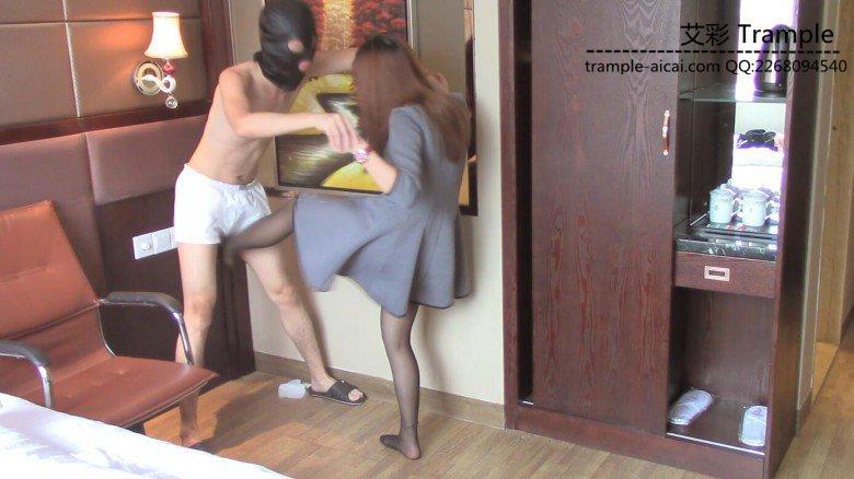 【宝宝】踢裆游戏