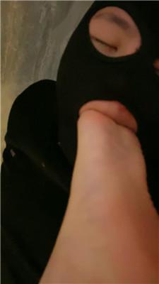 【欲S】近距离玉足狂舔 JS250228-35