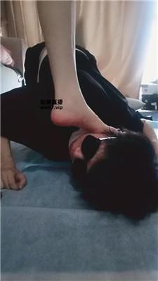 【羽唯】酸臭原味玉足狂舔 JS250411-36