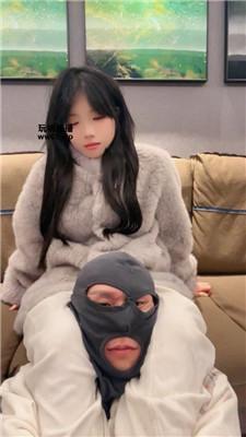 【猴歌】黑棉袜踩踏气味辱 JS250331-18