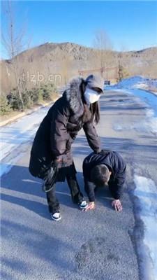 【沐夏夜】户外景区溜双狗