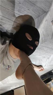 【peipei】长腿模特深夜黑丝高跟诱惑调