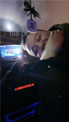 【沐夏夜】夜跑后车内清理脏鞋臭袜