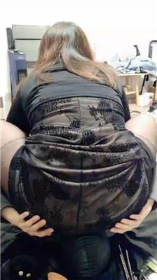 【心魔】寂寞少妇的脚下奴 JS250210-7