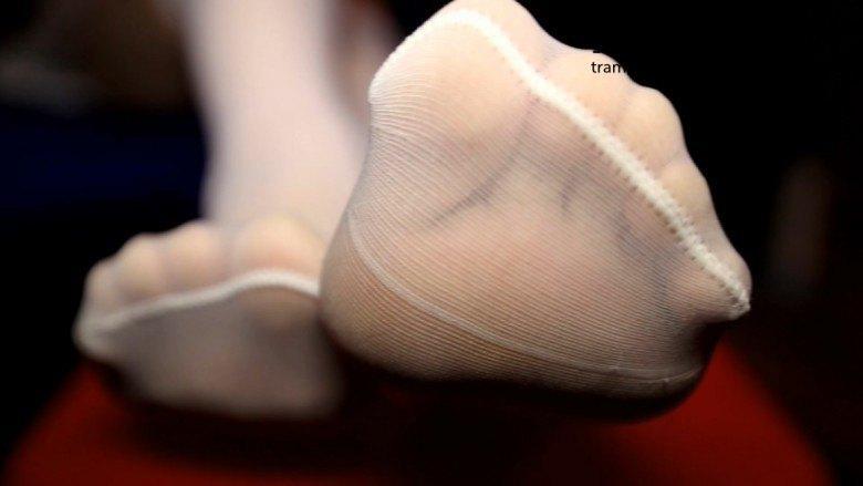 【芮琪女王】蒙面护士 秀白丝脚底语言诱惑 无剪辑版