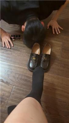 【婉纱sama】艺校女神S-皮鞋黑袜胯下辱 bf52520