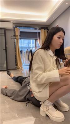 【伊未】坐脸窒息-高跟皮鞋白袜踩 bf51524