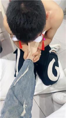 【沐沐大大】小白鞋白袜玉足狂舔 JS250305-23