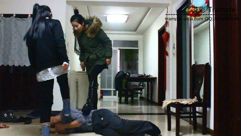 12侑主！媛媛！出演剧情暴打收服下贱的经理！