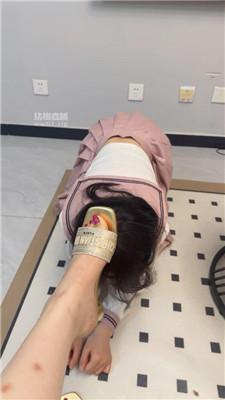 【缈缈】骚母狗喜欢舔臭脚丫 bf54516