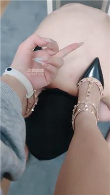 【甜甜】强制捆绑连环踢裆 JS250614-15