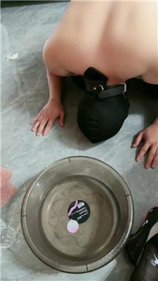 【lailai】黑丝玩虐脚下贱奴 JS250614-23