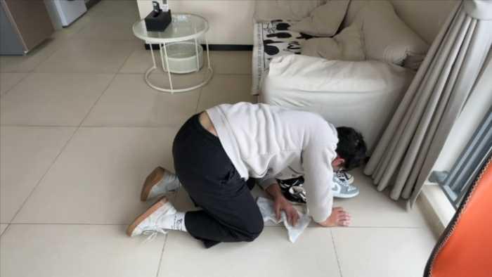 【208宿舍】三人玩弄家政狗 YC-241127-3