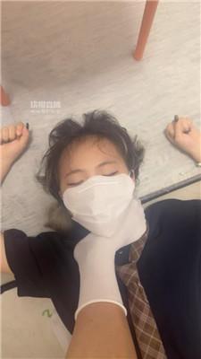 【饭饭】白袜踩虐骚母畜 JS250613-15