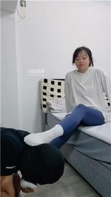 【景花】白袜脚气味辱地毯奴 JS250613-10