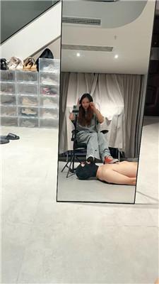 【恩可】镜前羞辱-帆布鞋白袜踩虐【完整版】JS250612-21