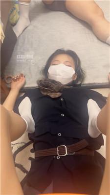 【饭饭】白袜踩虐骚母畜 JS250613-15