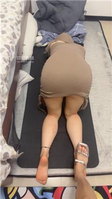 【饭饭】闺蜜甘愿做奴隶 JS250615-13