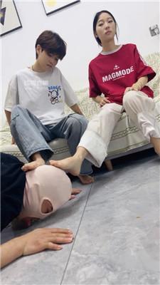 【刘二狗】情侣主-脏鞋原味棉袜虐绿帽 bf54468